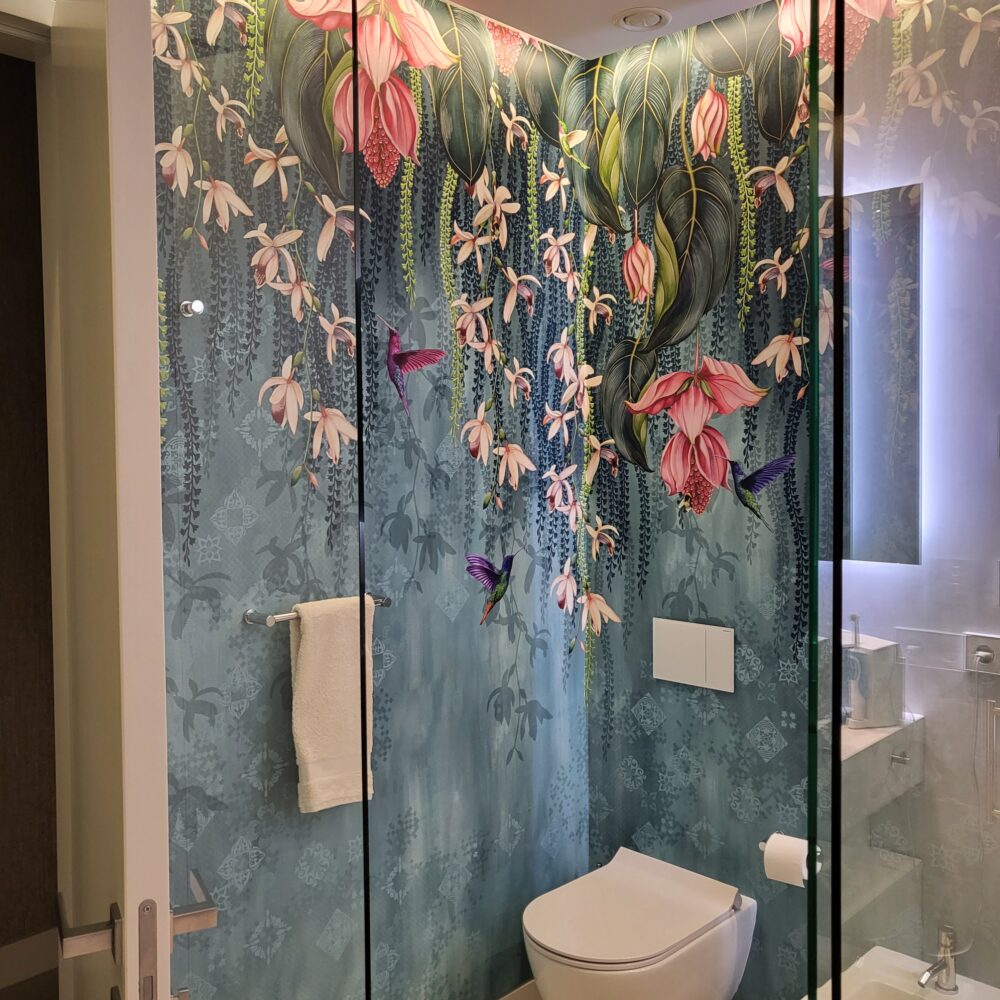 Selection and installation of wallpaper- Marbella